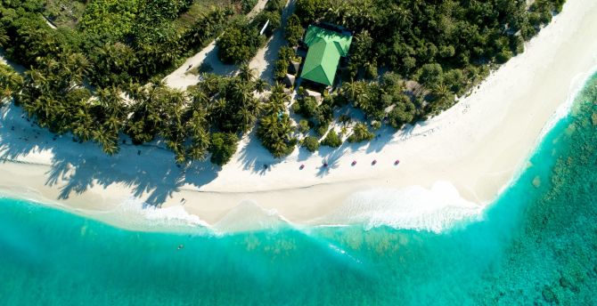 Aerial view, tropical beach, resort, green sea wallpaper