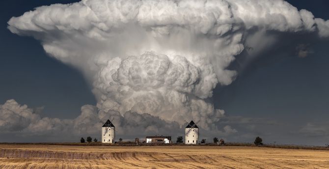 Cloud explosion, mushroom pattern over house, landscape wallpaper
