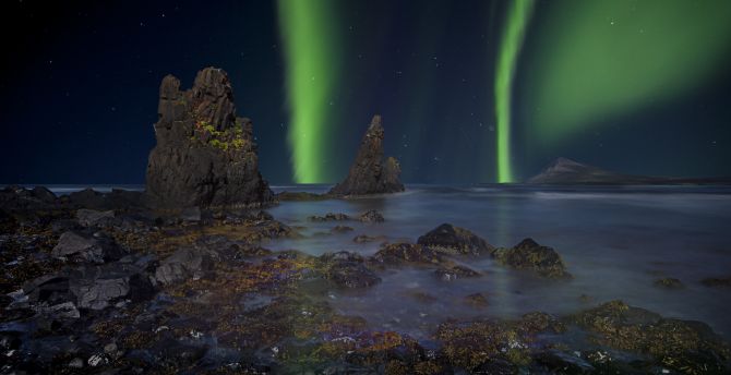 The shore at Trekyllisvik, Iceland, coast, northern lights wallpaper