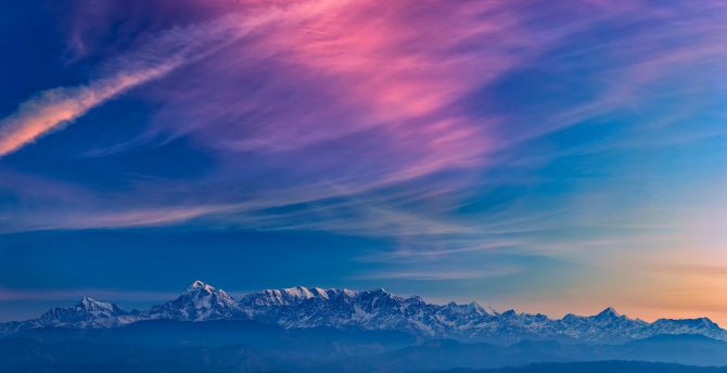 Horizon, blue sky, mountains, fog, sunset wallpaper