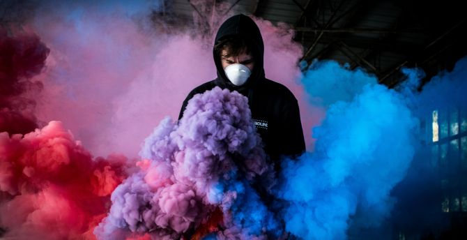 Colorful smoke, man in mask wallpaper