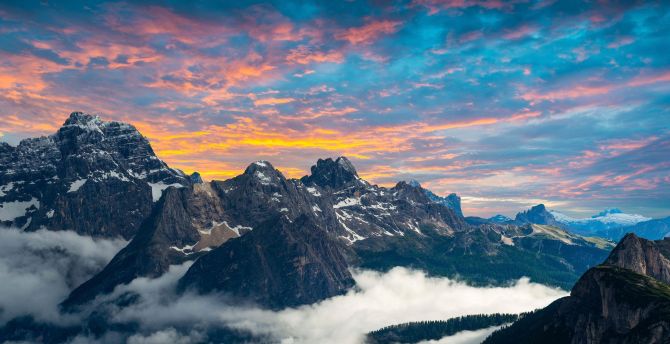 Italian national park, mountains, clouds, sunset wallpaper