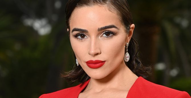 Olivia Culpo in red, red lips, 2022 wallpaper