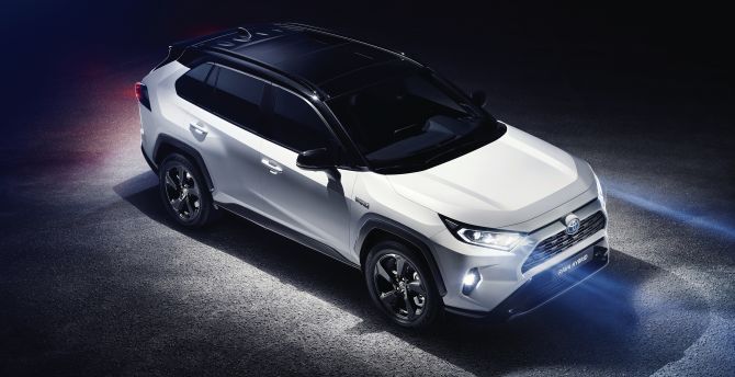 2019 Toyota RAV4 Hybrid Crossover, white SUV wallpaper