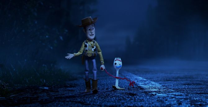 2019 movie, Toy Story 4, night out, walk wallpaper
