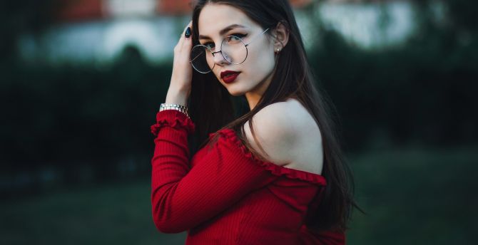 Brunette, girl model with glasses wallpaper