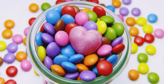 Colorful, sweet candies, chocolate wallpaper