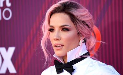 Gorgeous and beautiful singer, Halsey