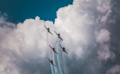 Airshow, clouds, white, sky, aircraft