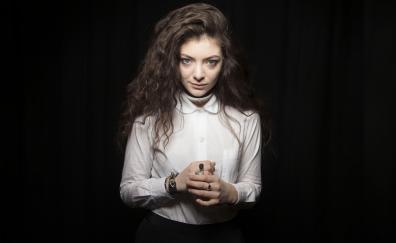 Singer, famous celebrity, Lorde
