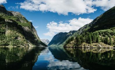 Lake, green mountains, nature, reflections