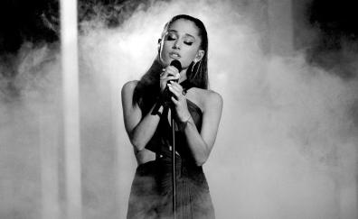Monochrome, live, performance, singer, Ariana Grande