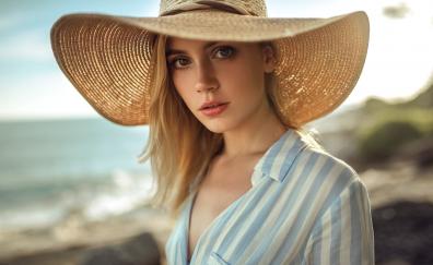 Ksenia kokoreva, big straw hat, girl model