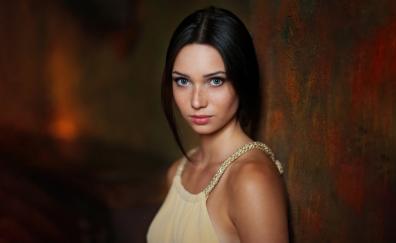 Mariya Volokh, blue eyes, dark hair, pretty woman