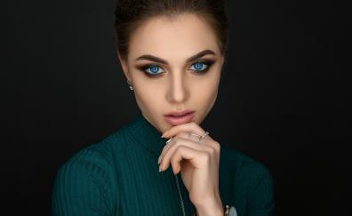 Blue eyes, pretty, woman model