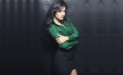 Hot, green shirt, model, Sonal Chauhan