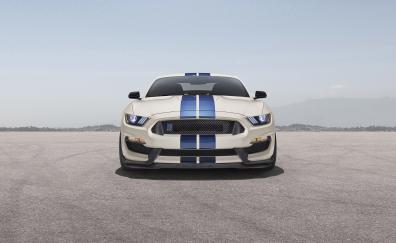 White Ford Mustang Shelby GT350