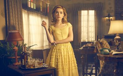 Yellow dress, Kiernan Shipka, blonde