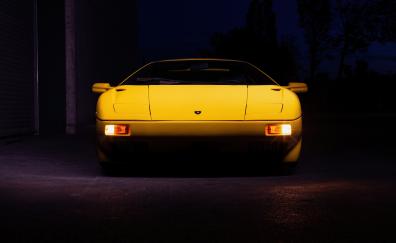 2022 Classic Lamborghini Diablo, yellow car