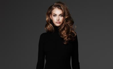 Yulia Rose, fashion model, black t-shirt