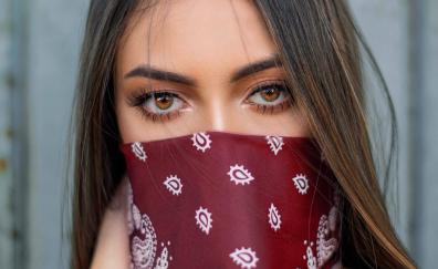 Woman, brown eyes, scarf on face